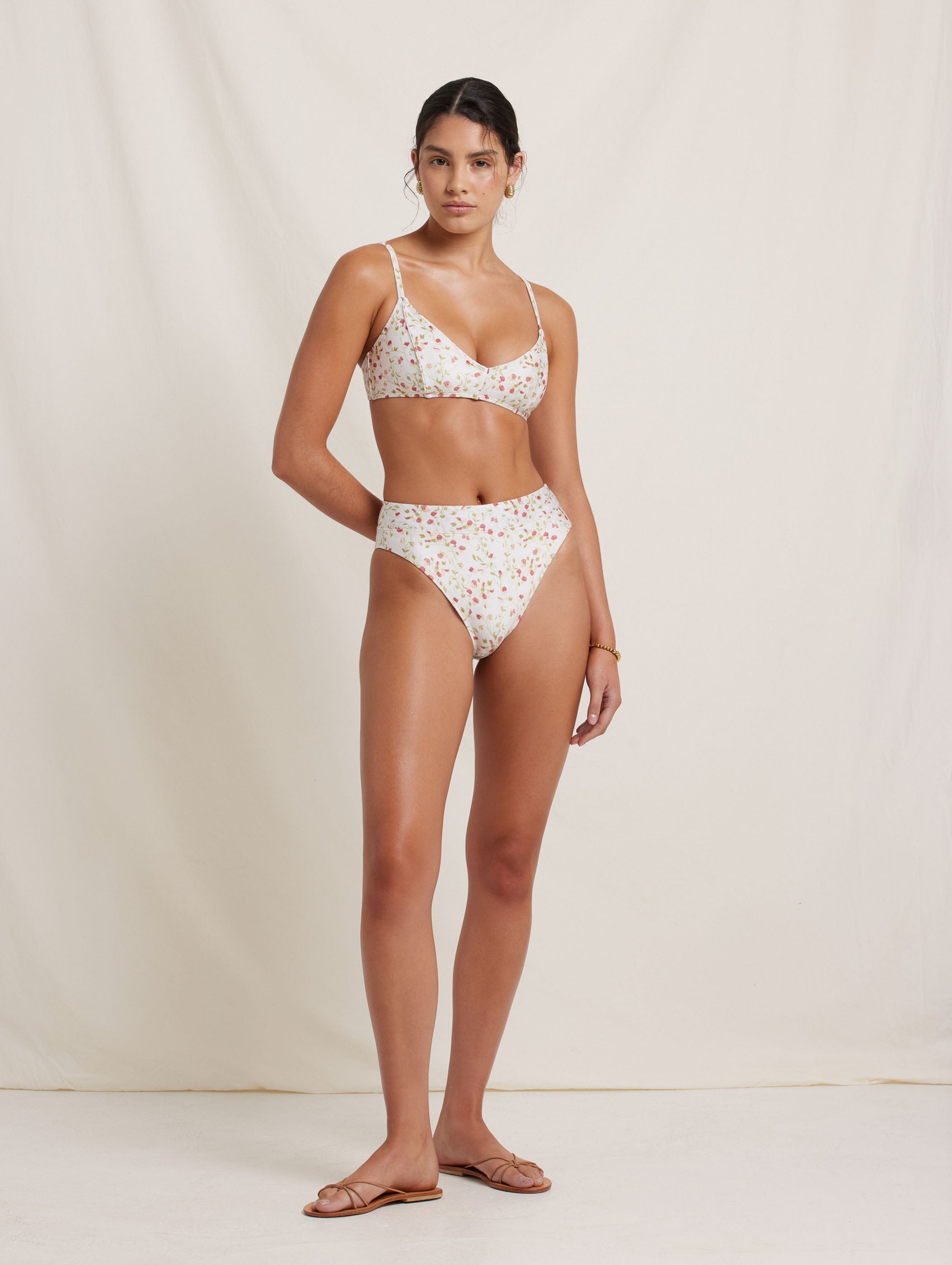 Mid High Cut Pant