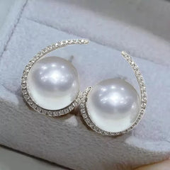 Asymmetrical Pearl Drop Threader Earrings