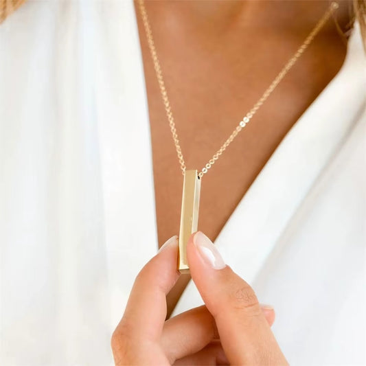 eManco Minimalist Square Bar Necklace